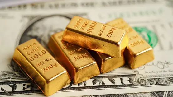 أسعار الذهب سبائك ذهبية والدولار - (تعبيرية من آيستوك)