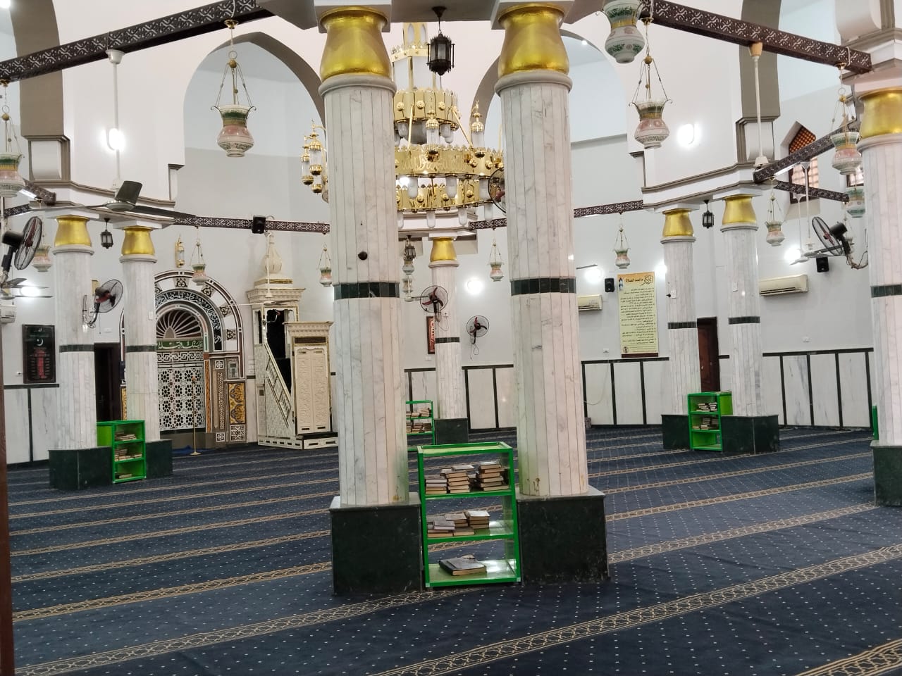صحن المسجد