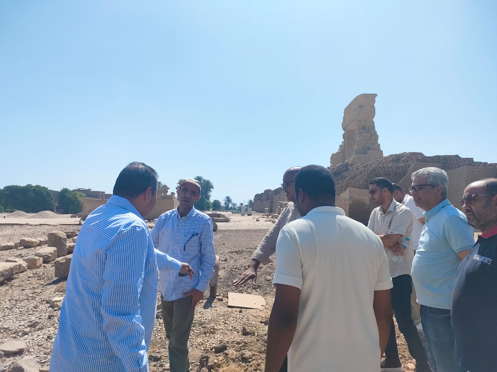 توجيهات باستكمال ترميم المعابد الأثرية