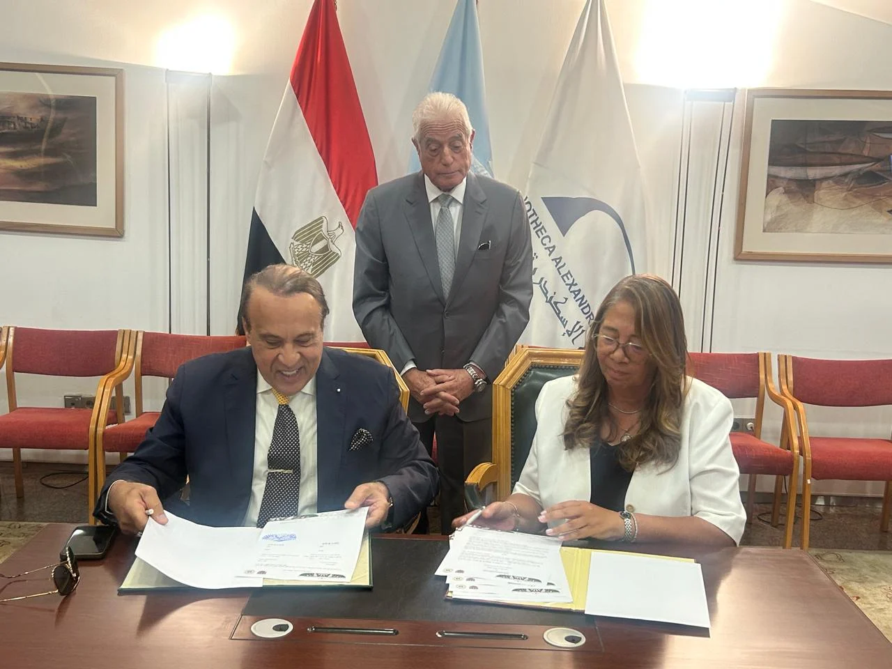 خالد فودة يشهد توقيع اتفاقية تعاون بين الاتحاد المصري للدارتس ونادي بايونيرز  (4)