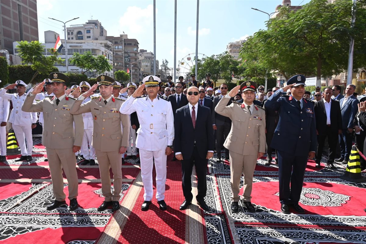 محافظ الغربية يكرم شهداء الوطن بوضع إكليل من الزهور IMG-20261006-WA0046