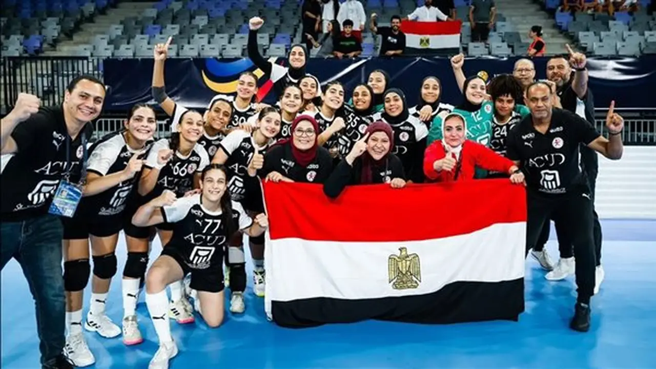 منتخب الناشئات لكرة اليد يختتم استعداداته لمواجهة البرونزية في المونديال