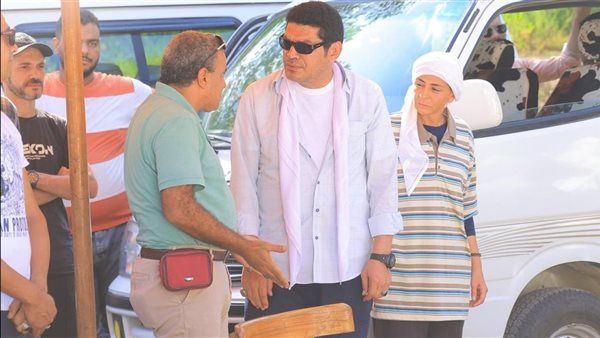 باسم سمرة يعمل كسائق ميكروباص في المسلسل “زمالك بولاق” (صور)