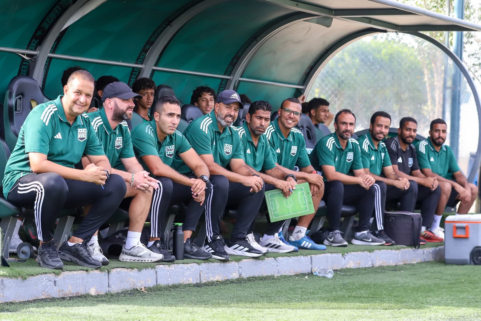 احتفالات الفريق بالفوز