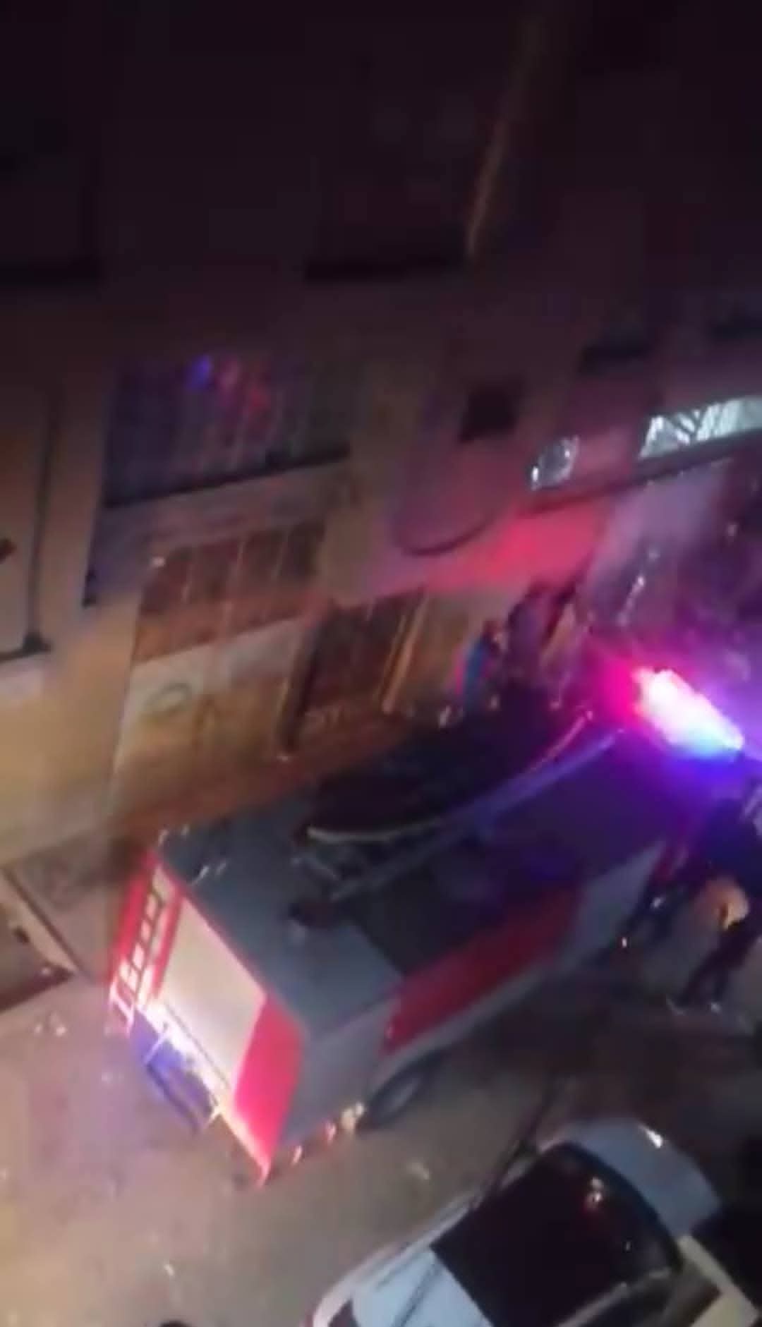 صورة للمصنع بعد الحادث