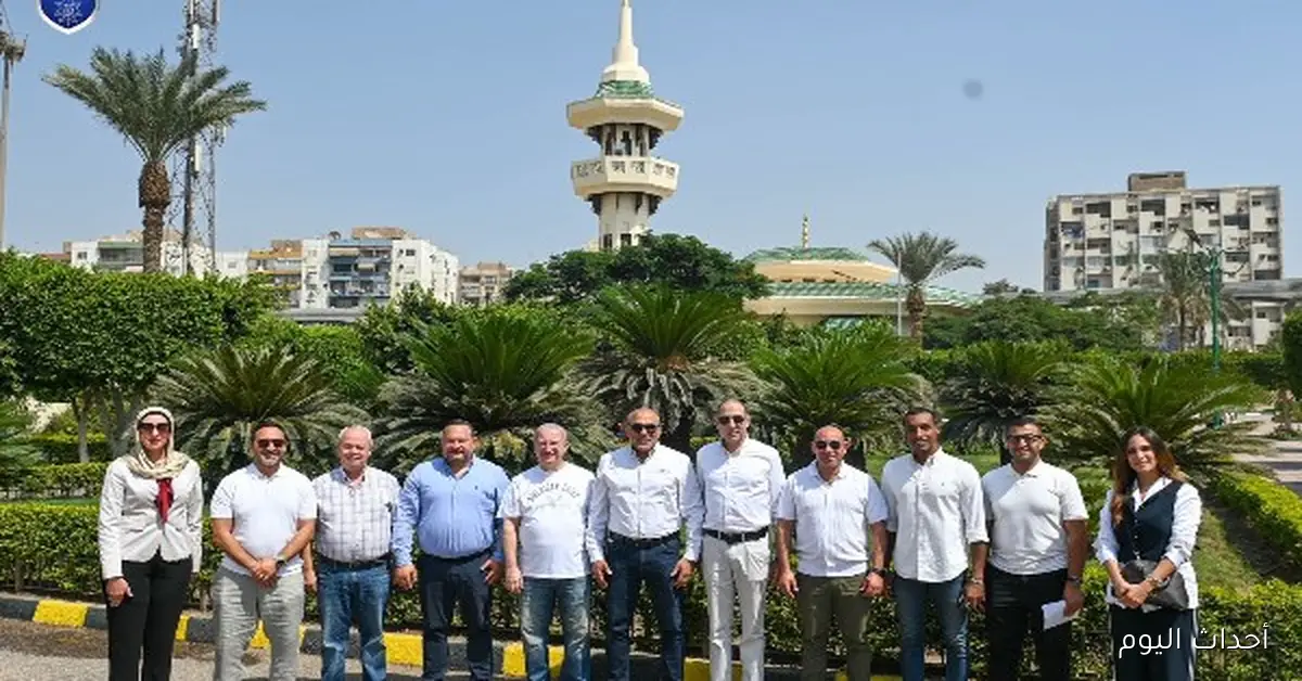أبناء الزهور برئاسة المستشار الدمرداش يتقدمون بترشحهم لانتخابات نادي الزهور