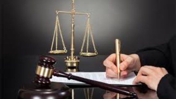 حبس تشكيل عصابي 6 أشهر بتهمة سرقة بطاريات السيارات