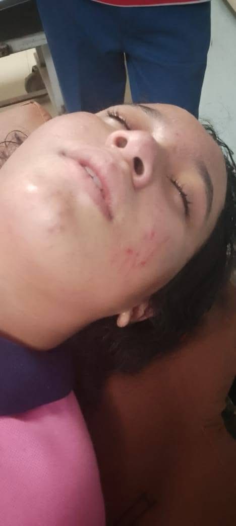 استغاثة من والدة طالبة