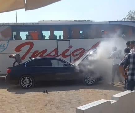 حريق في سيارة أحمد شوبير