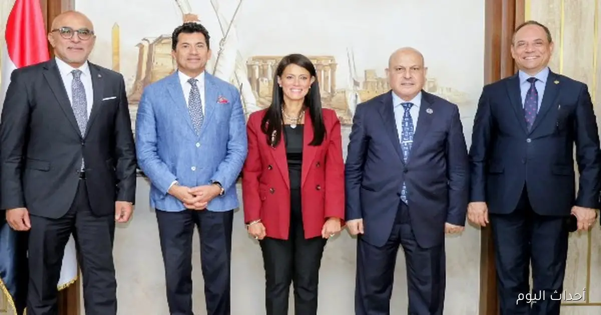 رئيس النيابة الإدارية يلتقي وزيري التخطيط والرياضة لتعزيز التعاون المشترك