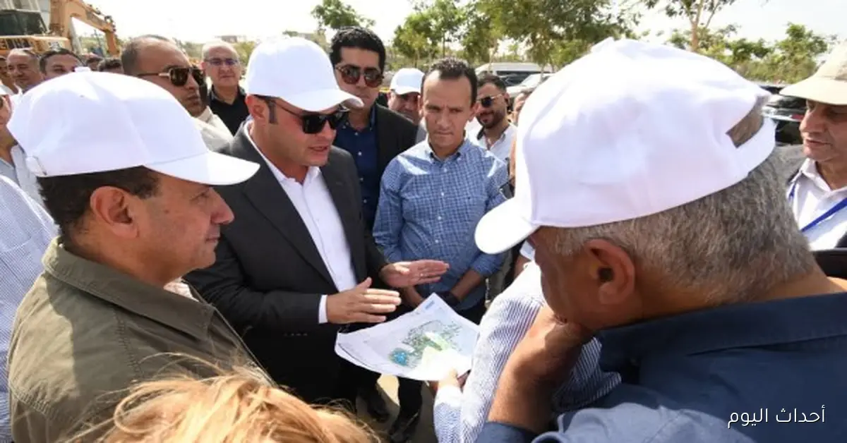 وزير الإسكان يقوم بجولة تفقدية لمكونات مشروع حدائق “تلال الفسطاط” في منطقة مصر القديمة بالقاهرة
