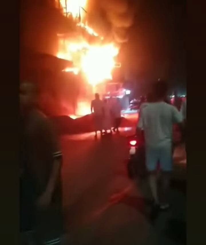 حريق عقار فيصل