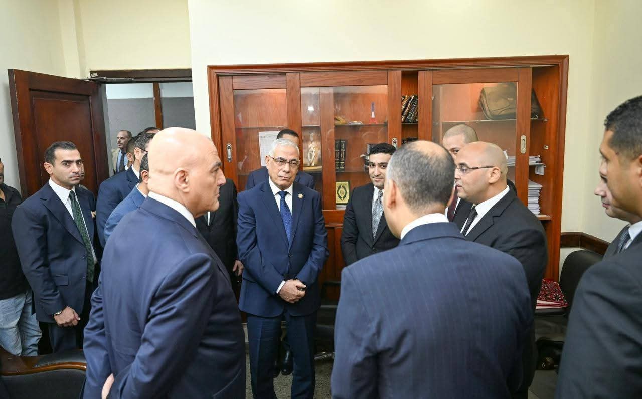 تفاعل النائب العام مع الأعضاء