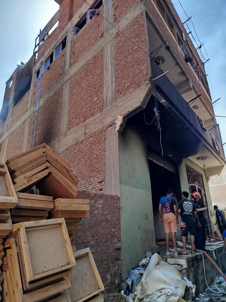 حريق في عزبة الأبيض