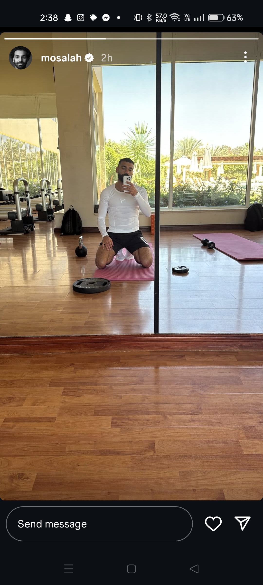 محمد صلاح في صالة الألعاب الرياضية