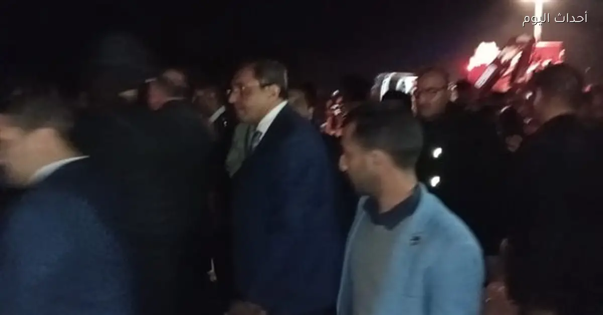 محافظ قنا يتفقد موقع حادث انقلاب ميكروباص بقرية الجبلاو