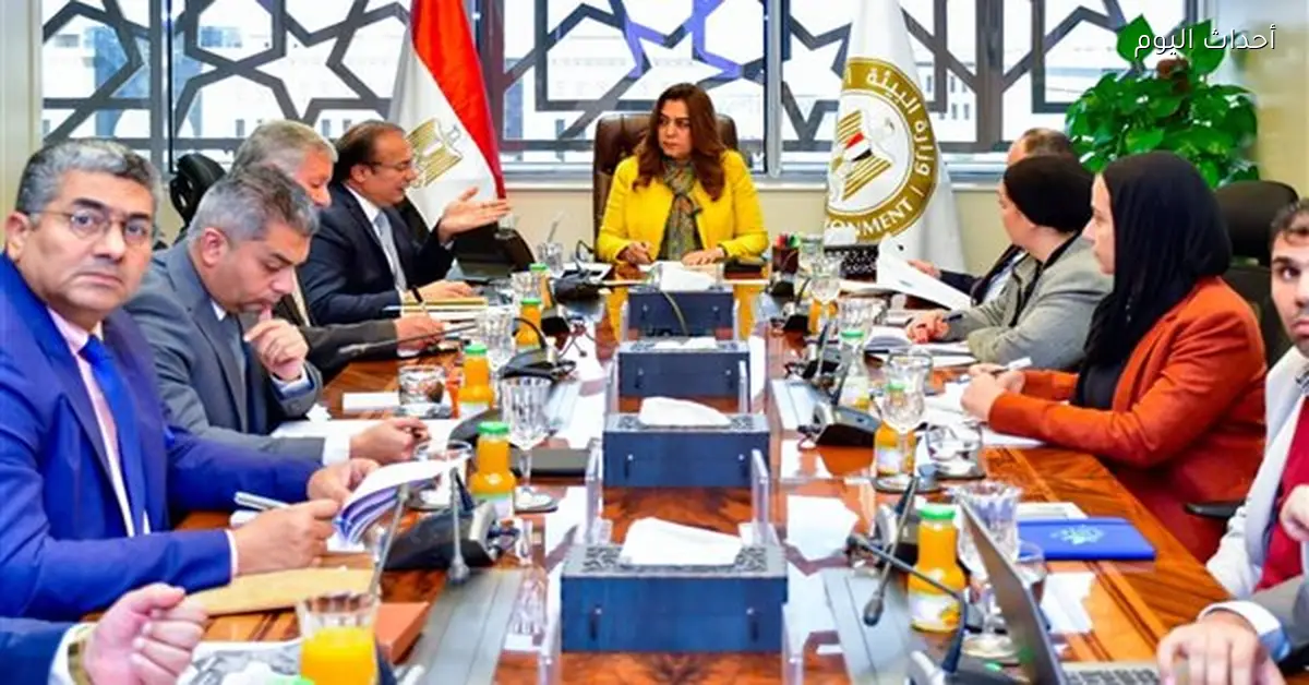 وزيرة البيئة تبحث مع المستثمرين تعزيز الاستثمار المستدام بالمحميات
