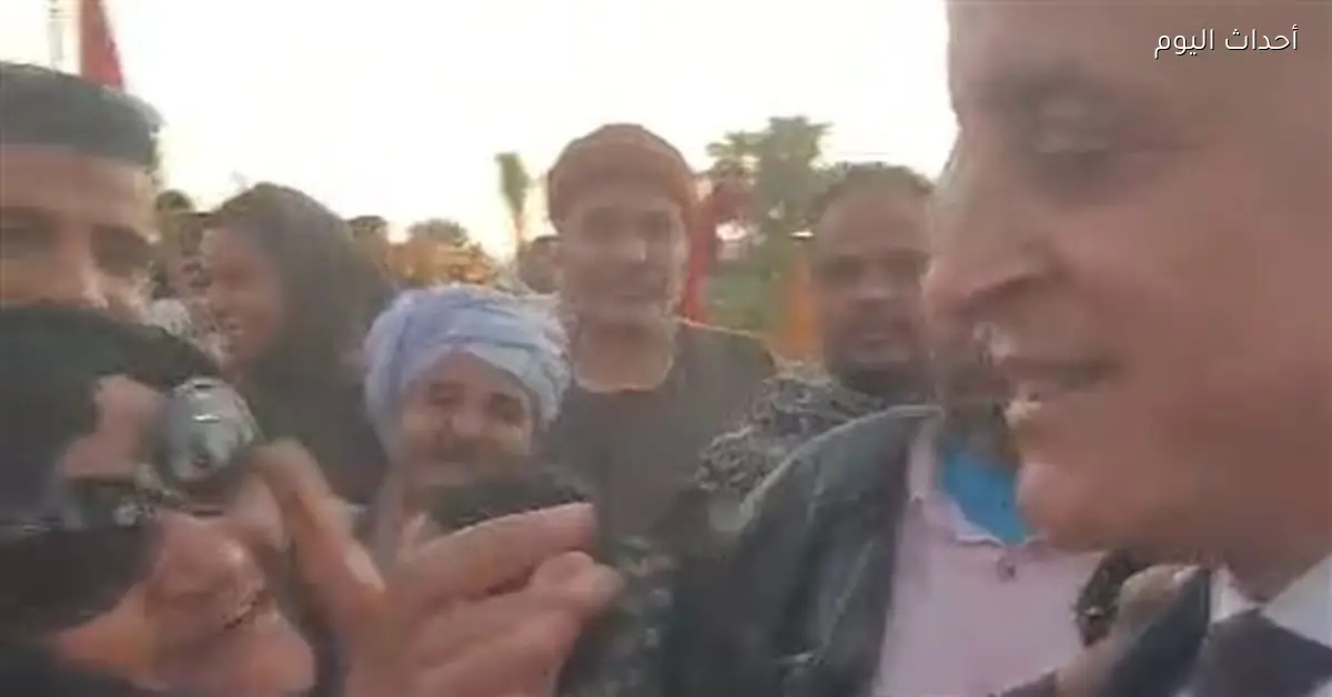 سيدة تدعو لمحافظ الأقصر على كورنيش البر الغربي