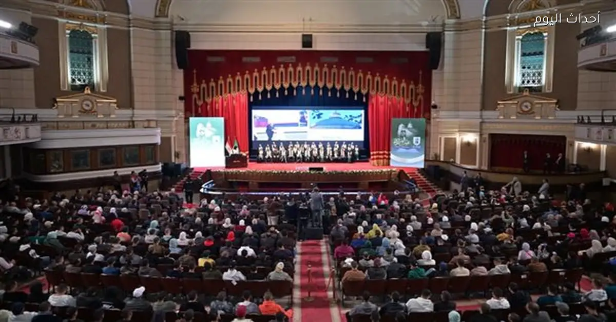 جامعة القاهرة تحتفل بعيد العلم العشرين بحضور كبار المسؤولين