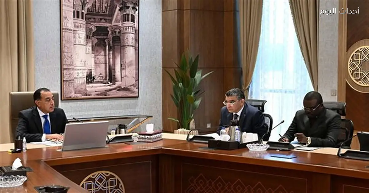 رئيس الوزراء يستقبل مدير “Africa CDC” ويؤكد دعم مصر للشراء الموحد
