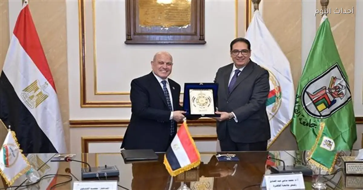 جامعة القاهرة توقع بروتوكول تعاون مع النيابة الإدارية