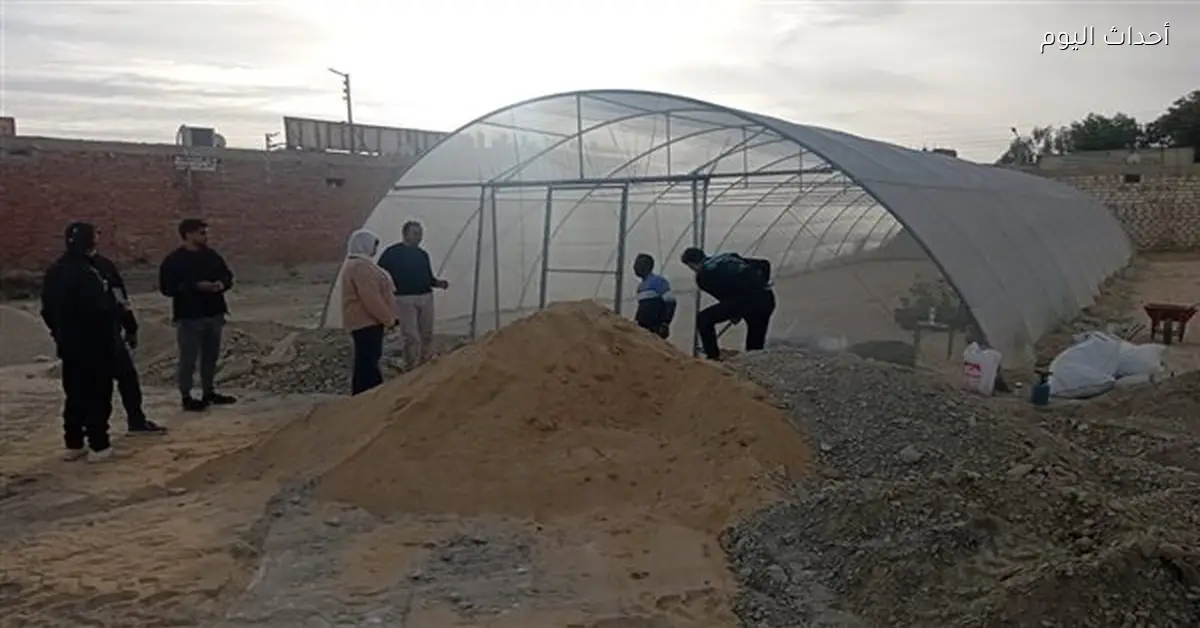 استكمال أعمال النادي الزراعي في مركز شباب الفرافرة
