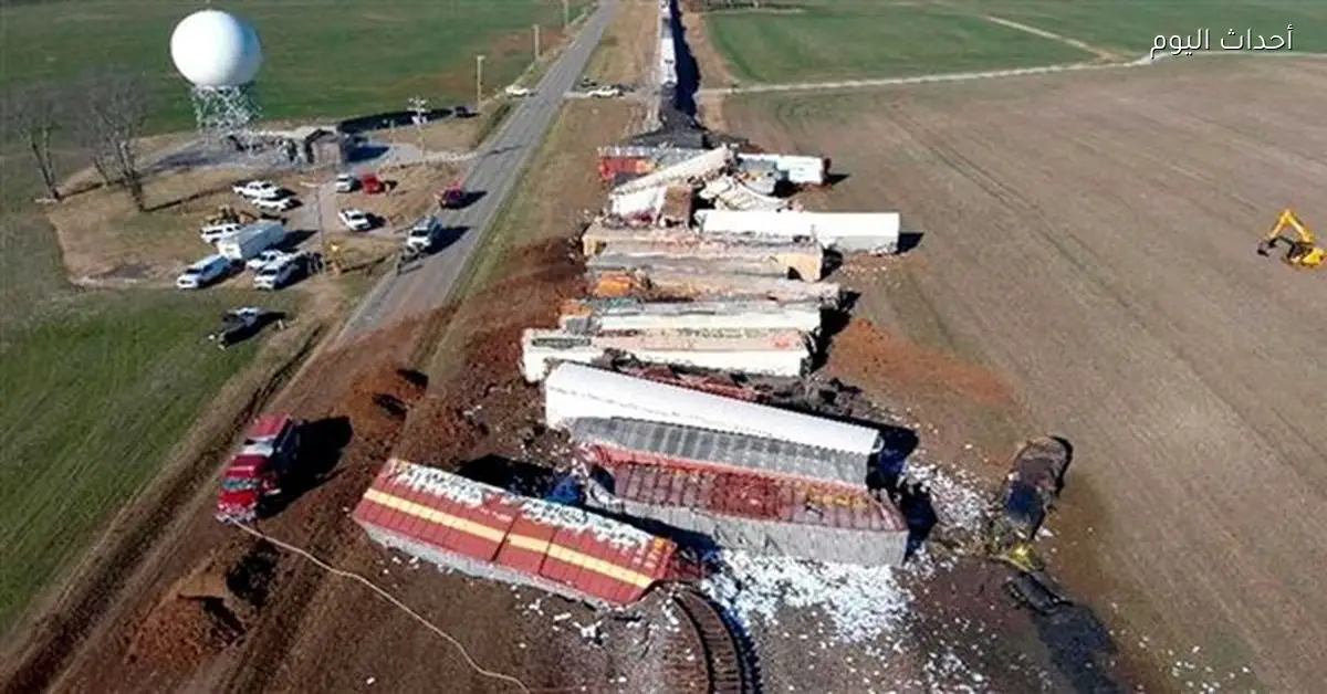 انقلاب 31 عربة قطار محملة بمواد كيميائية في أمريكا