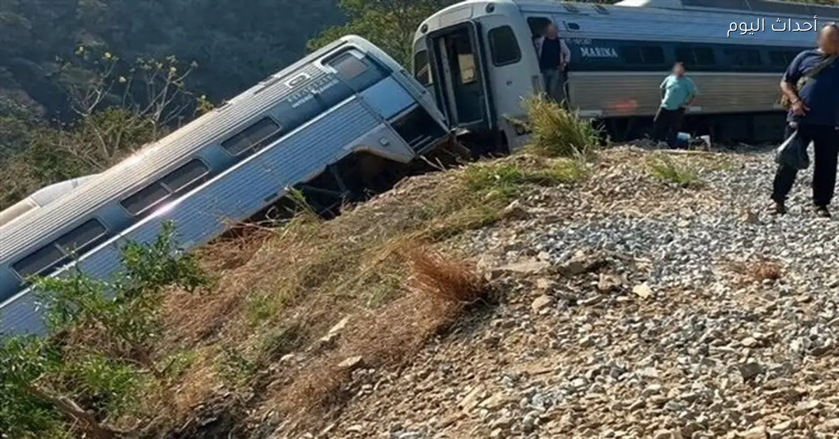 قطار ينحرف عن القضبان في المكسيك يؤدي إلى وفاة وإصابة 111 شخصًا