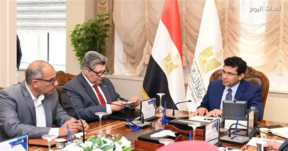 وزارة الرياضة تنفي عزل رئيس اتحاد السباحة عبر أحداث اليوم