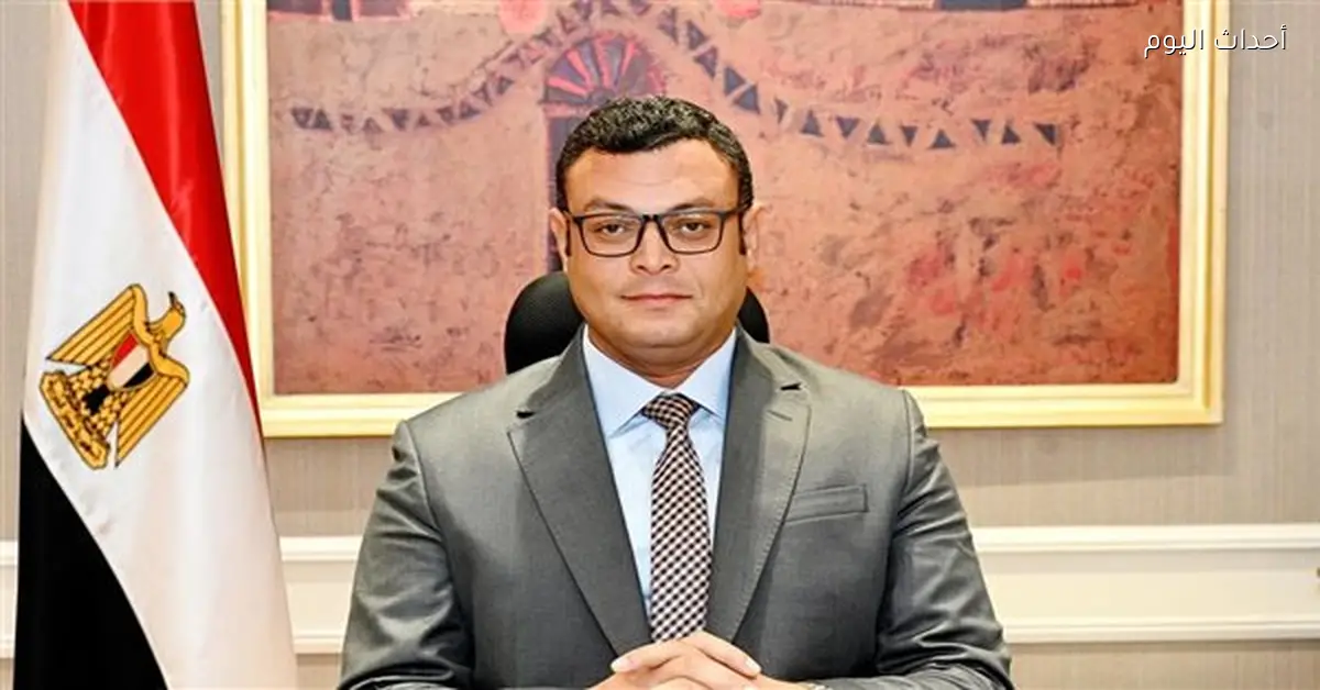 وزير الإسكان يختتم جولته في بدر لمتابعة تطوير الطرق