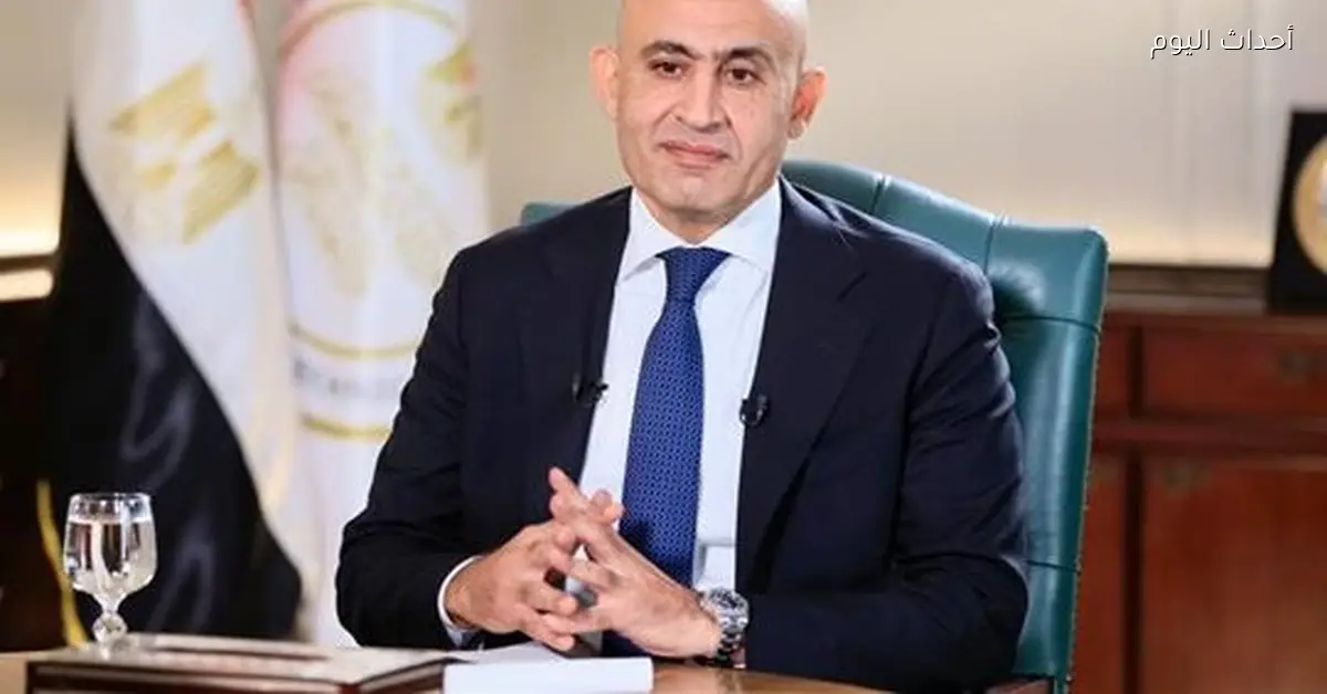 وزير التعليم يوضح شكاوى تحويل الطلاب لمدارس الصف والعياط بعد كيلو متر من بيوتهم