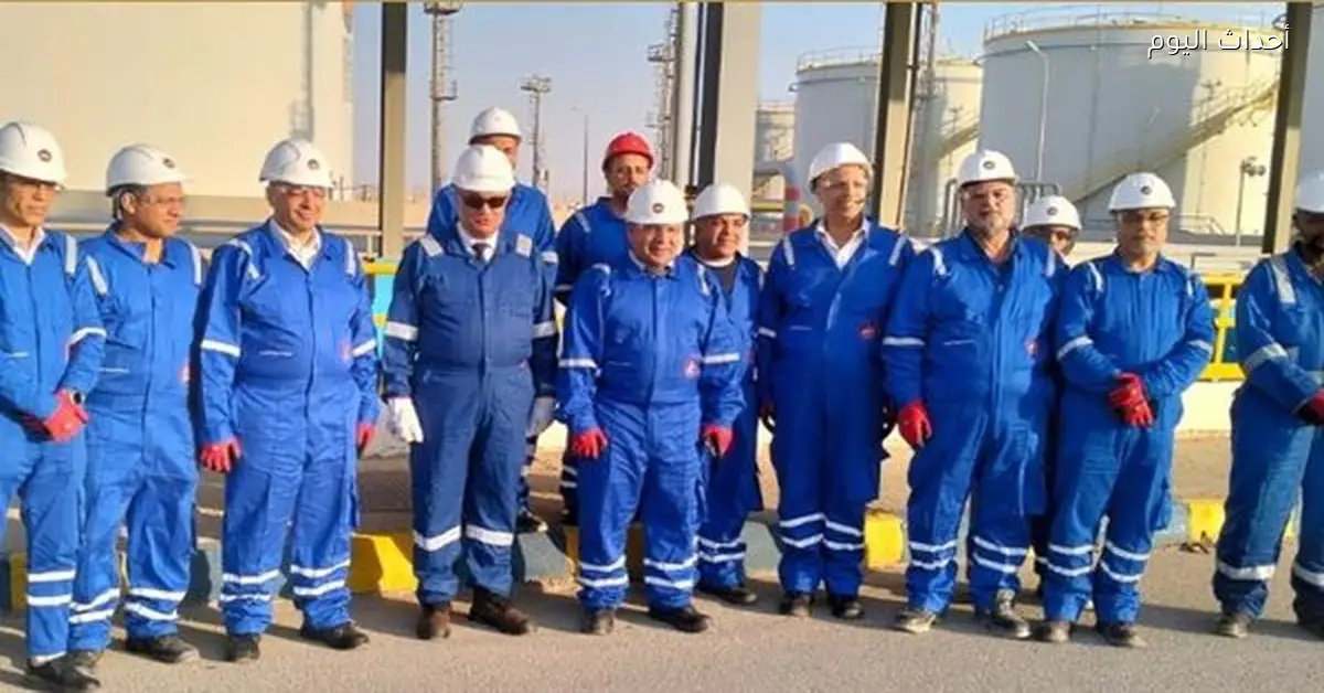 وكيل أول وزارة البترول يزور مستودع بدر لتفقد السلامة والصحة المهنية
