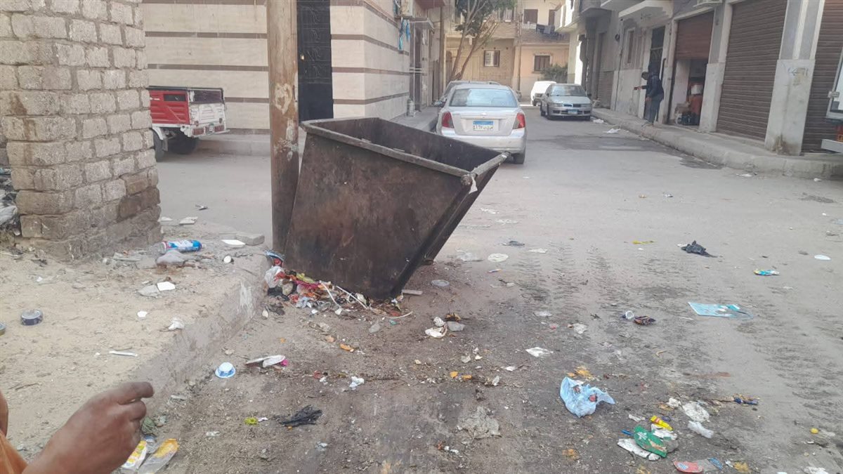 قمامة في قنا