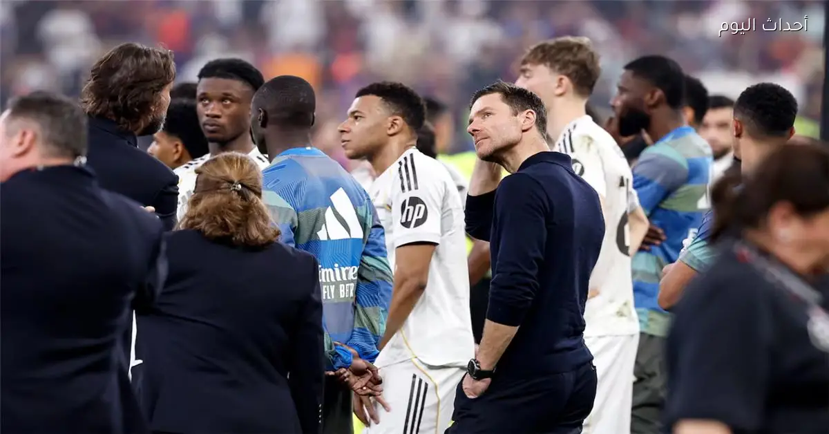 أحداث مثيرة في اللحظات الأخيرة تثير الجدل حول تراجع ألونسو أمام مهاجم ريال مدريد