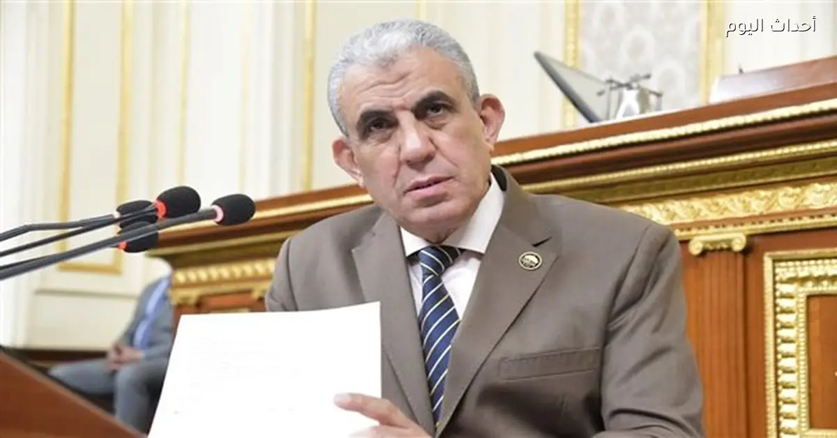 أمين العمال بالجبهة الوطنية يهنئ السيسي بعيد الشرطة وذكرى 25 يناير