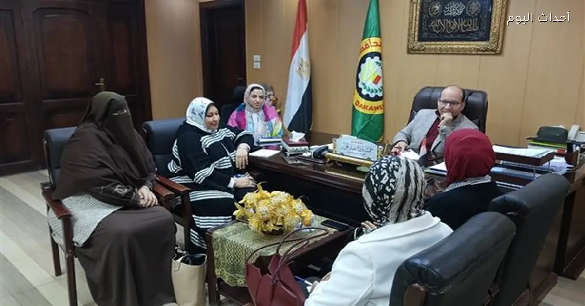 اجتماع لوكيل صحة الدقهلية لمتابعة الأدوية والمستلزمات الطبية