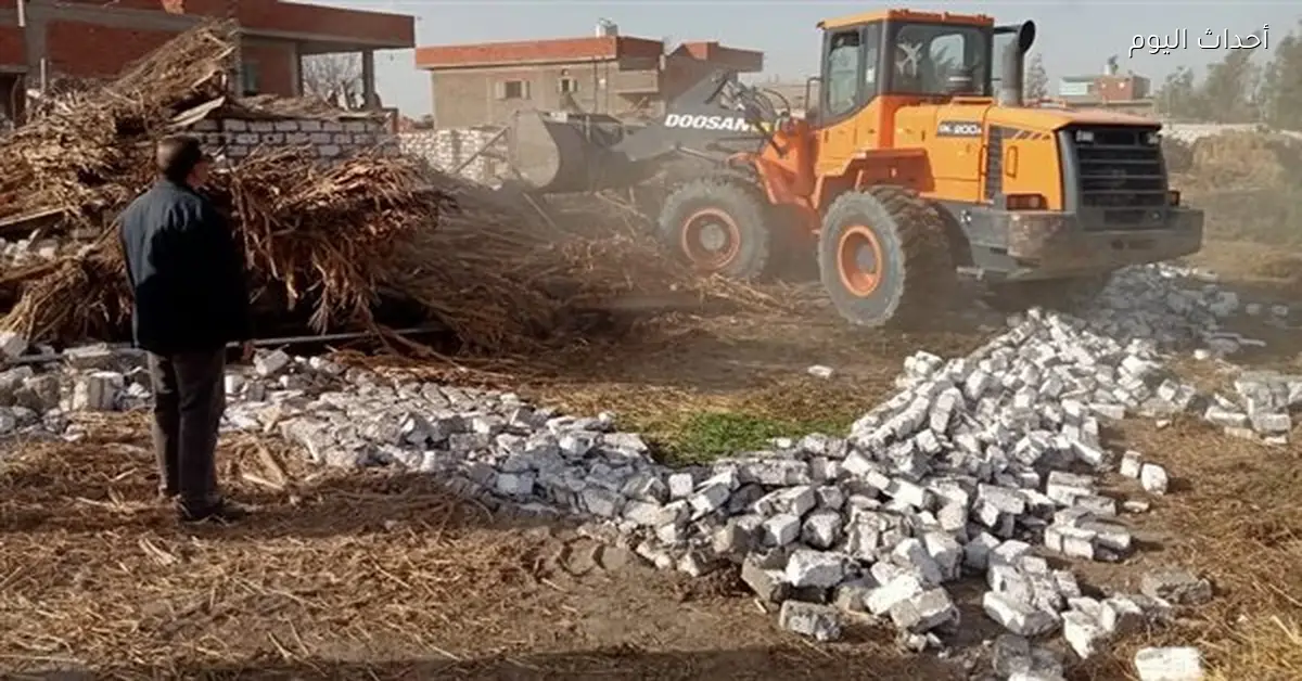استمرار إزالة التعديات على أراضي الدولة في قنا