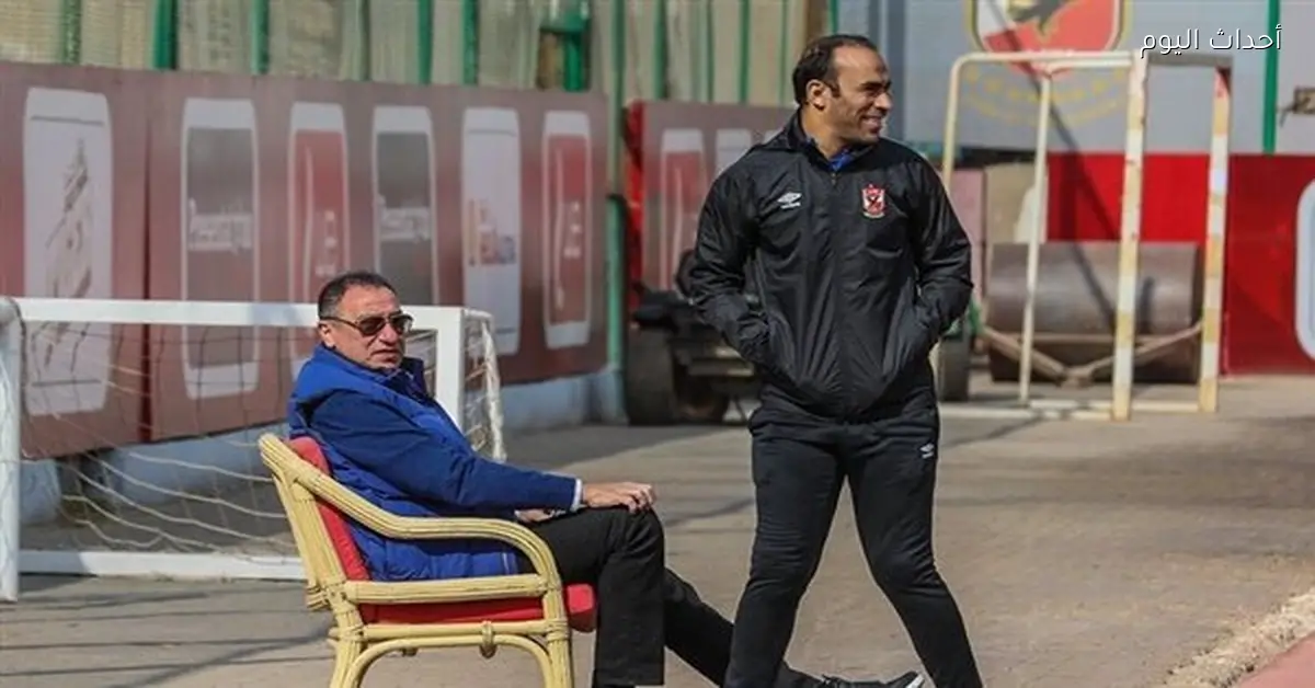 الخطيب يعبر عن عدم رضاه بشأن تأخر الصفقات وعبد الحفيظ ومرتجي يتدخلان