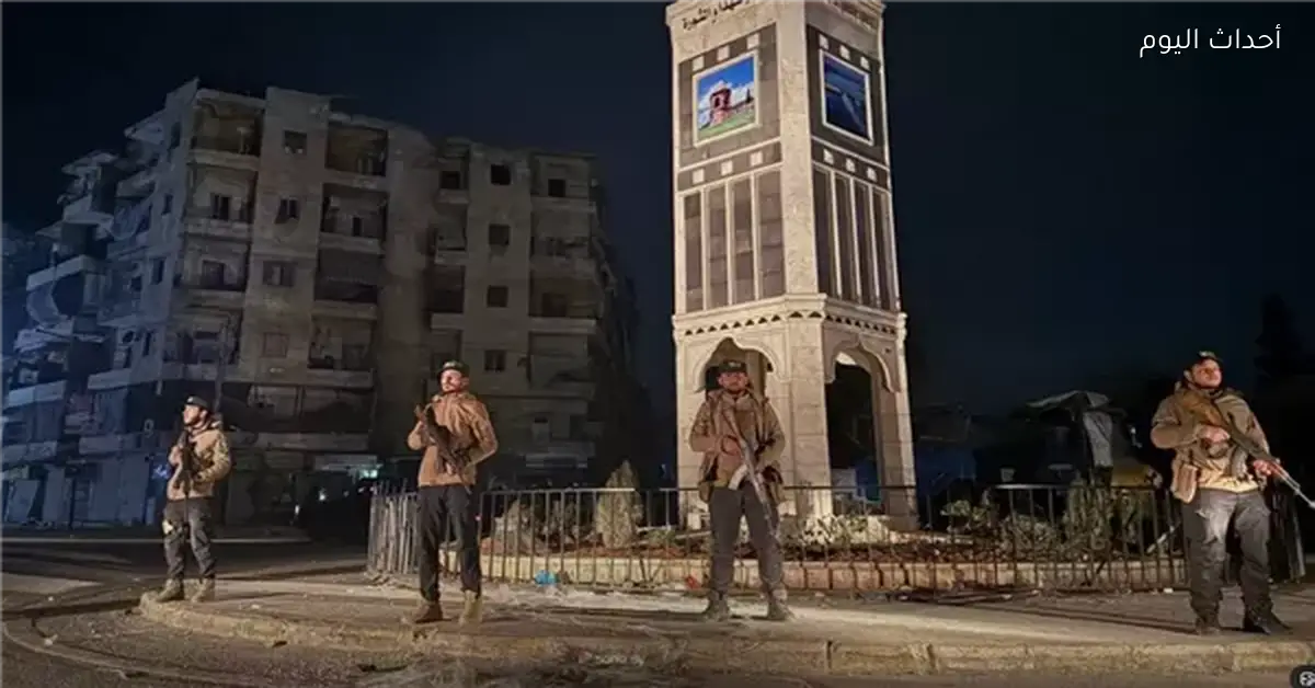 انتشار الأمن السوري في حي الأشرفية بحلب وضبط أسلحة وذخائر تركتها “قسد”