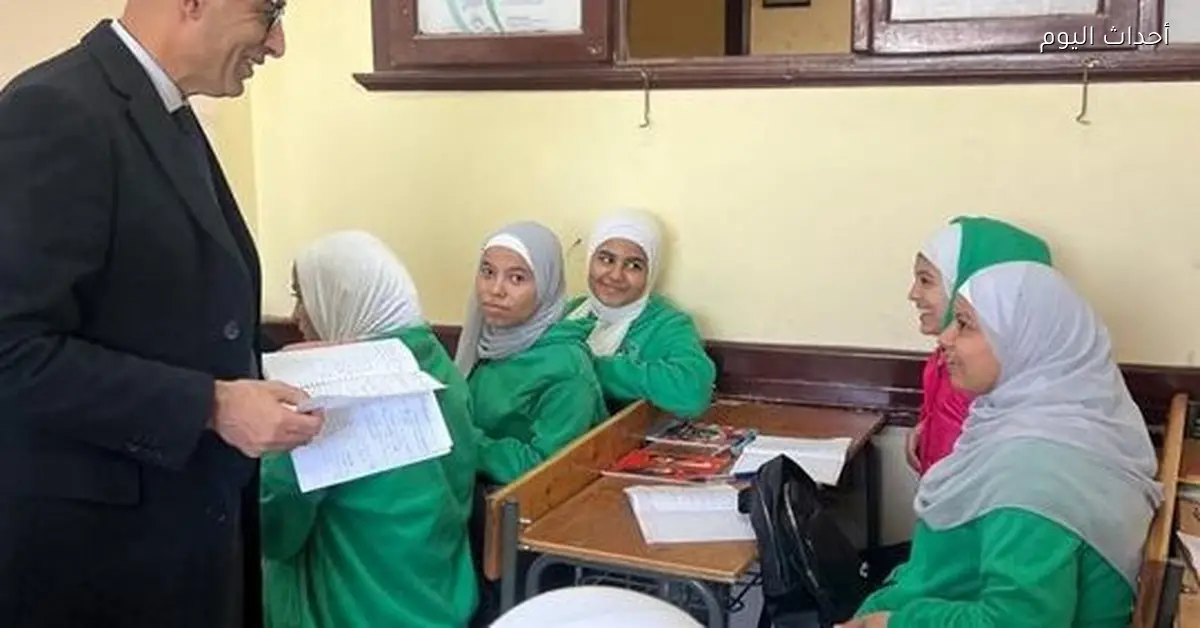 تعليم القاهرة يدعم طلاب الإعدادية بمراجعات الترم الأول عبر البث المباشر