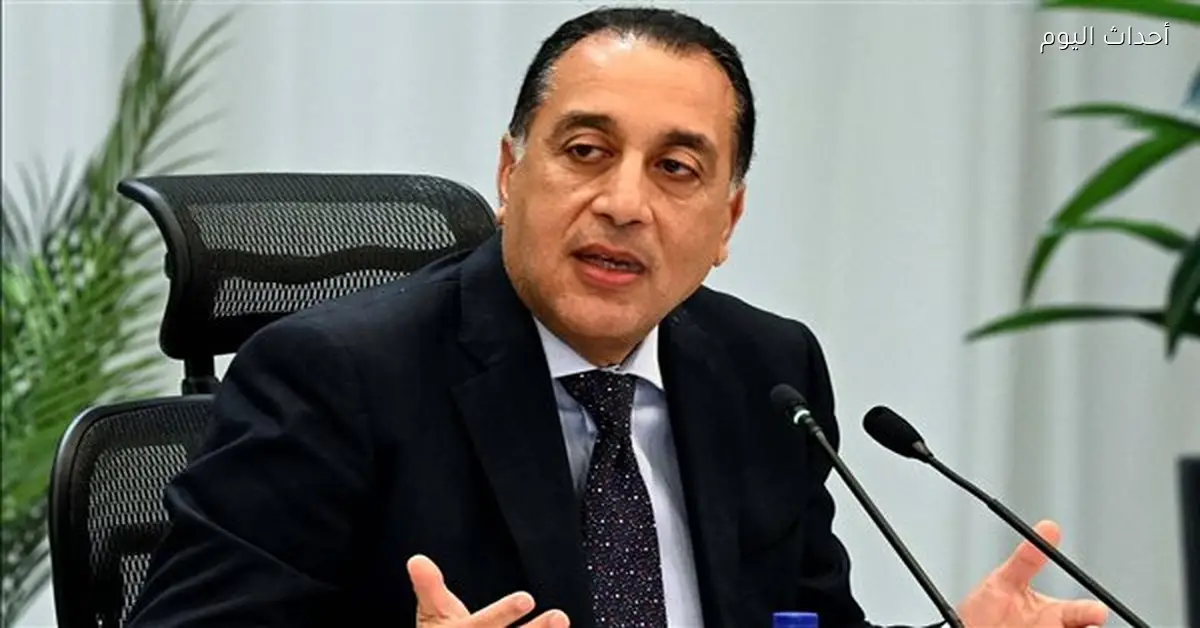 رئيس الوزراء يدشن التشغيل التجاري لمحطة البحر الأحمر للحاويات