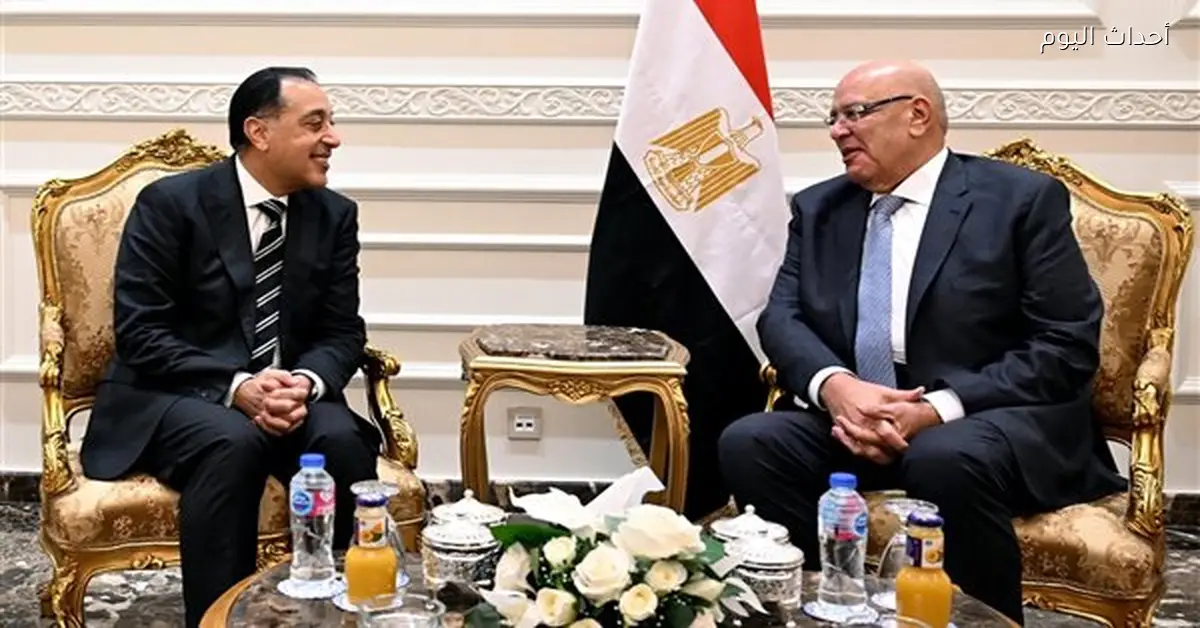 رئيس الوزراء يهنئ هشام بدوي بتوليه رئاسة مجلس النواب