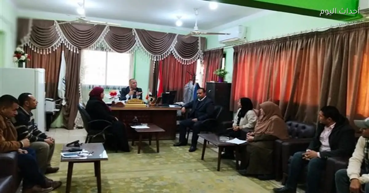 سمسطا تتابع خطة السكان والتنمية وتنفيذ حملات نظافة ببني سويف