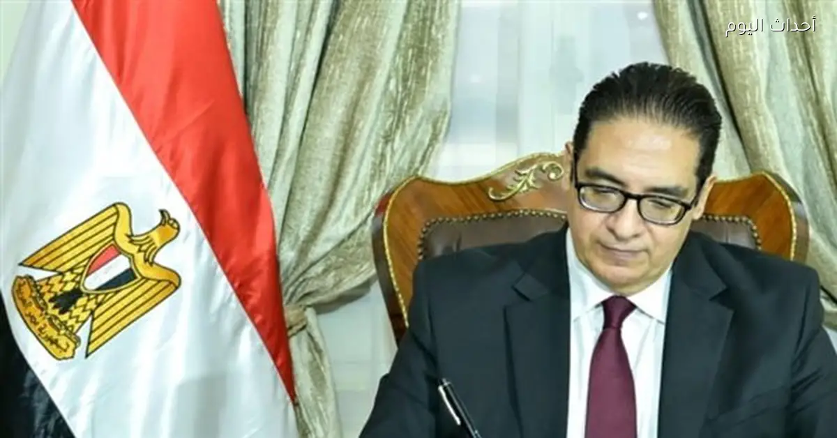 قرارات رئيس جامعة القاهرة تشمل تعيين وكيلين بكليتي الهندسة والتجارة