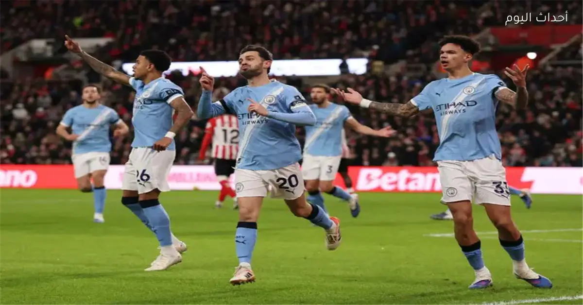 لاعب مانشستر سيتي يتحدث عن تحريض مدرب منتخب بلاده للرحيل