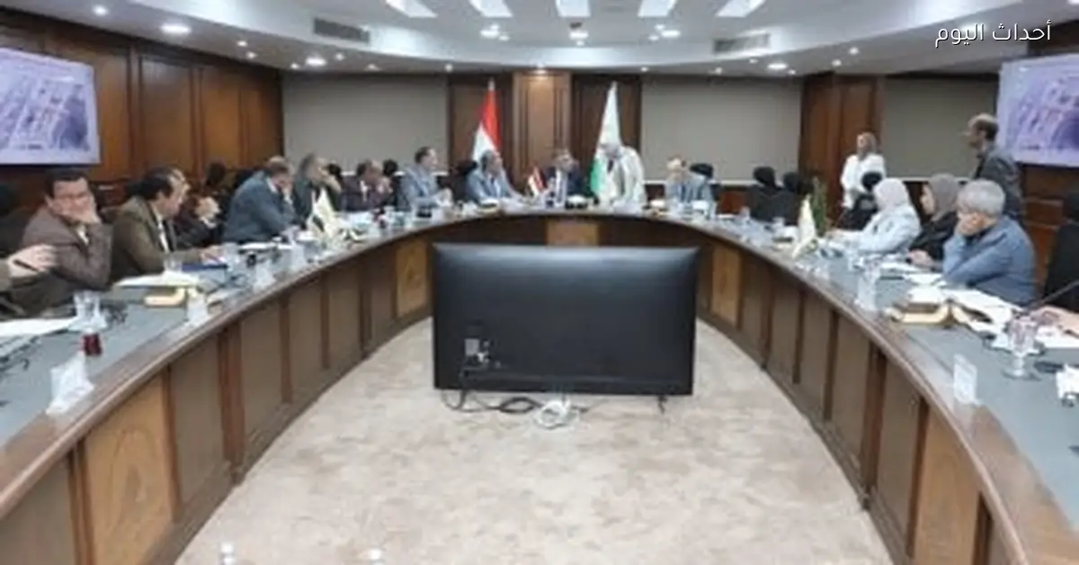 محافظ الجيزة يقرر حل شكاوى المواطنين خلال 48 ساعة في اللقاء الأسبوعي