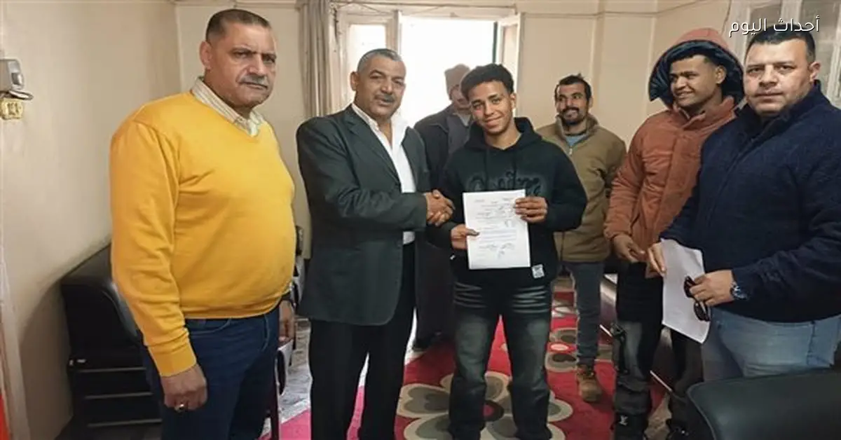 محافظ بني سويف يؤكد أهمية مواجهة البطالة وتوفير فرص عمل للشباب