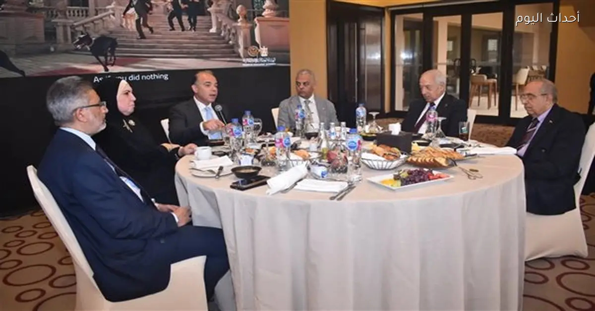 محمد فريد يؤكد استمرار نشر الوعي التأميني بقرارات فعالة