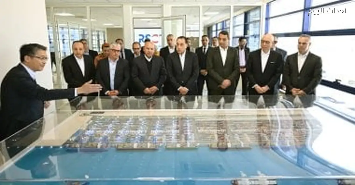 مدبولي يستقبل وصول السفينة CMA CGM IRON من بيروت لميناء السخنة