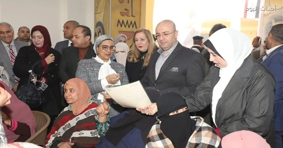 مسؤولون يشيدون بمشروع الحرف التراثية في بني سويف